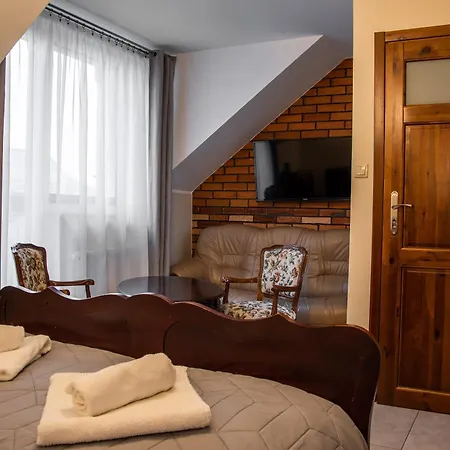 Bed & Breakfast Urychertow 3*